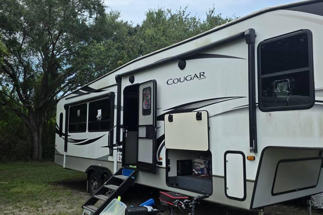 2021 Cougar 315RLS