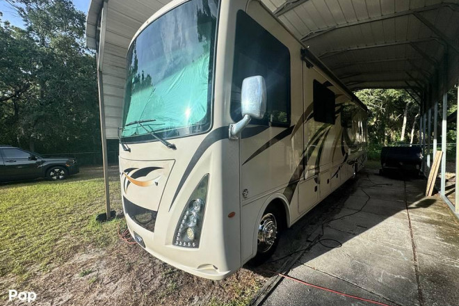 2017 Windsport 34F