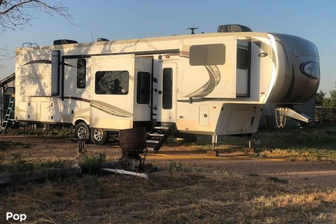 2018 Columbus 389FL