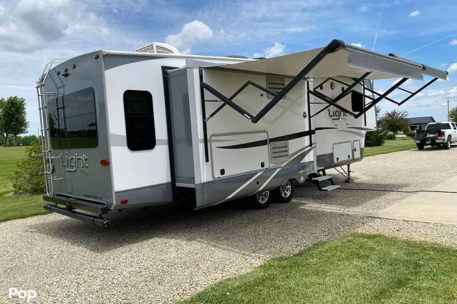 2018 Light 291RLS