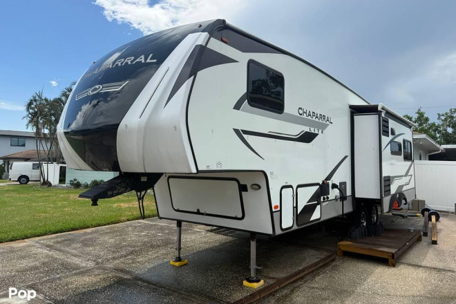 2023 Chaparral LITE 284RL