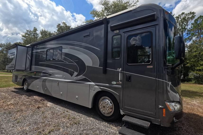 2011 Meridian V Class 39N