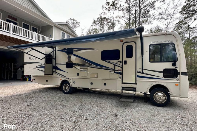 2017 Flair 31B