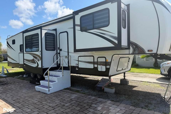 2020 Sabre 37FLH