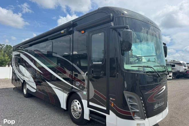 2022 Berkshire 34B