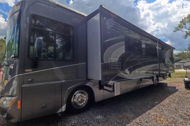 2011 Meridian V Class 39N