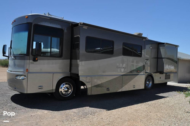 2005 Journey 36G