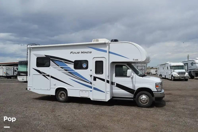 2025 Four Winds 22E