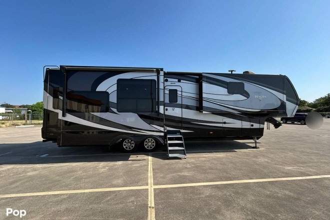 2020 Beacon 39FBB