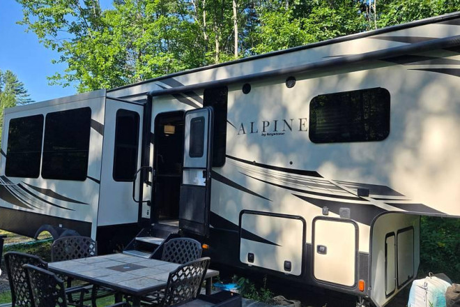 2018 Alpine 3400RS