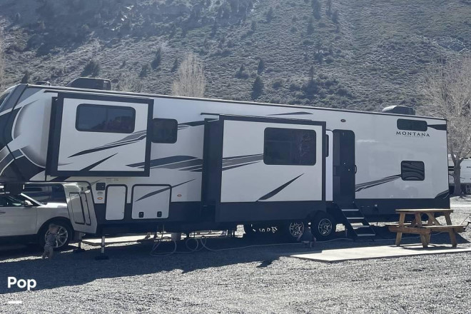 2021 Montana High Country 377FL
