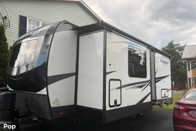 2022 Flagstaff Classic 826MBR