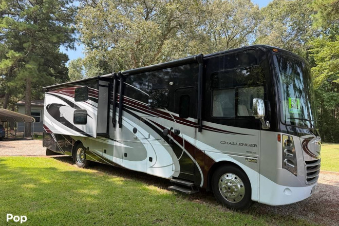 2017 Challenger 37TB