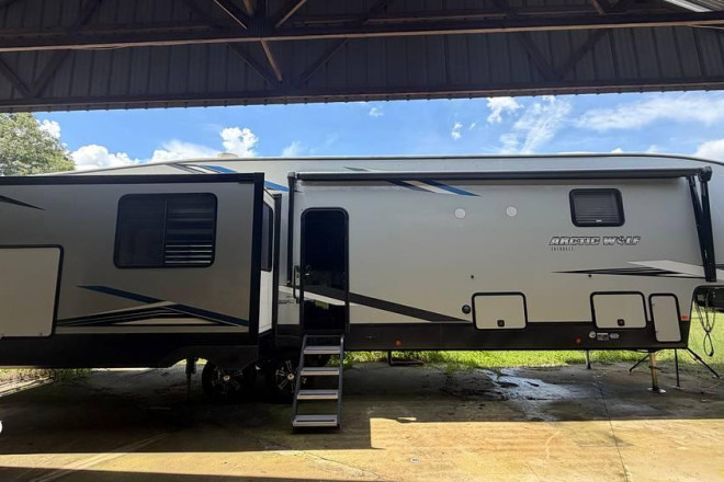 2022 Arctic Wolf 3660SUITE