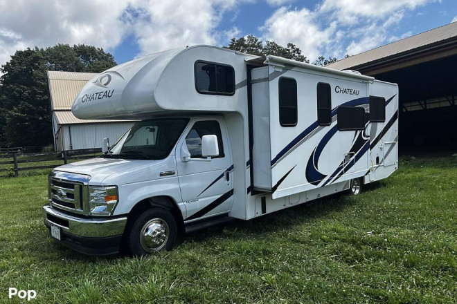 2021 Chateau 28Z