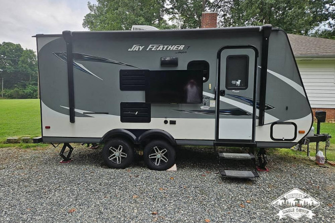2016 Jay Feather 17XFD