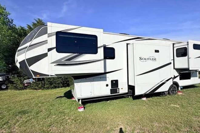 2024 Solitude 380FL