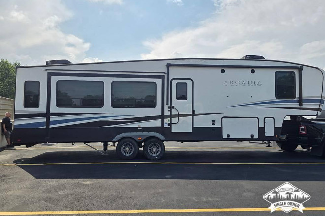 2022 Arcadia 3660RL