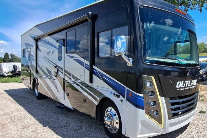 2024 Outlaw 38KB