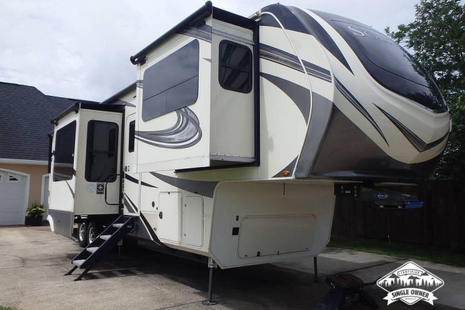 2021 Solitude 380FL-R
