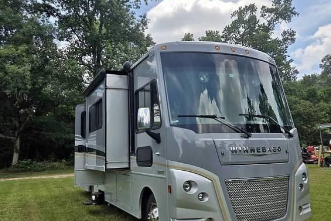 2021 Adventurer 30T