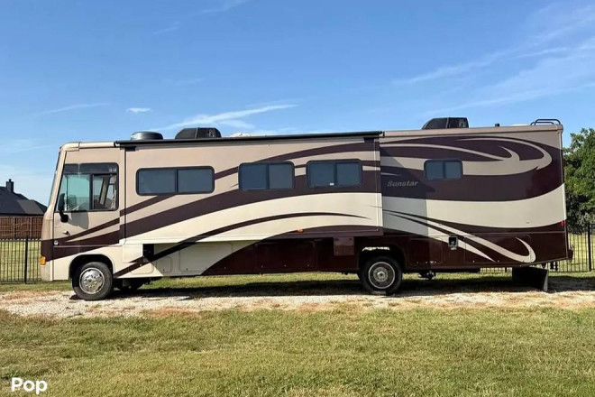 2011 Sunstar 35F