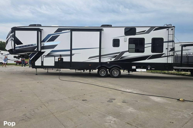 2024 Triton 3511