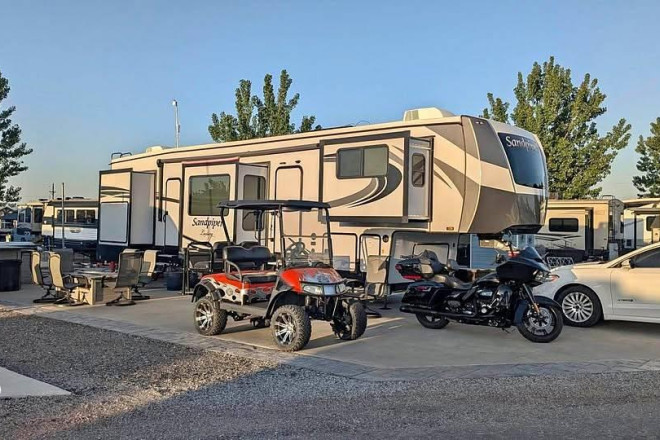 2022 Sandpiper 379FLOK