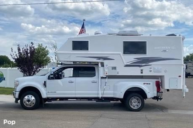 2023 Northern Lite EX 10-2 Dry Bath LE