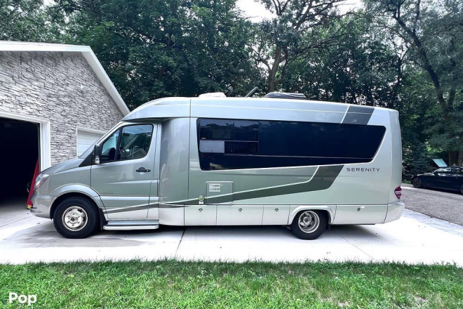 2016 Serenity 24CB
