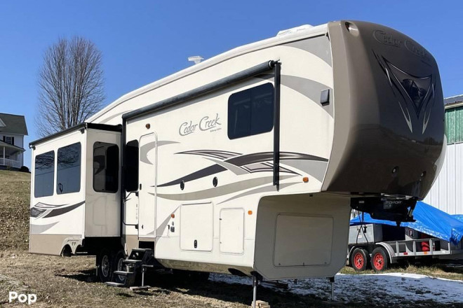 2016 Hathaway 36CKTS