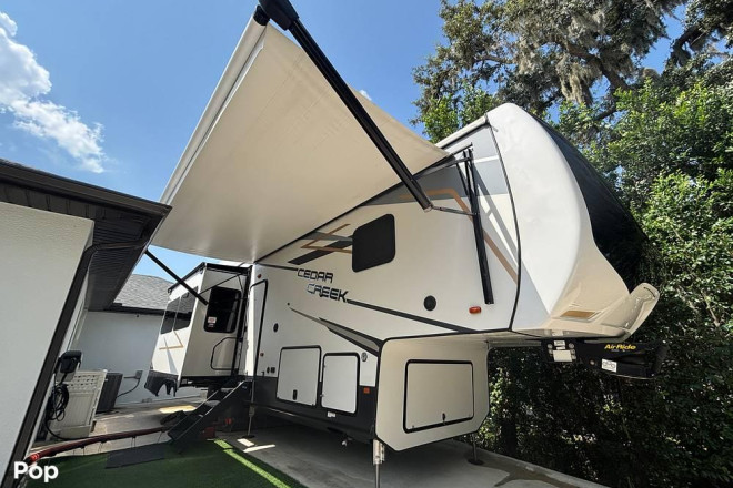 2022 Cedar Creek M-311RL
