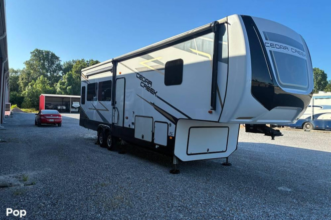 2023 Cedar Creek 311RL