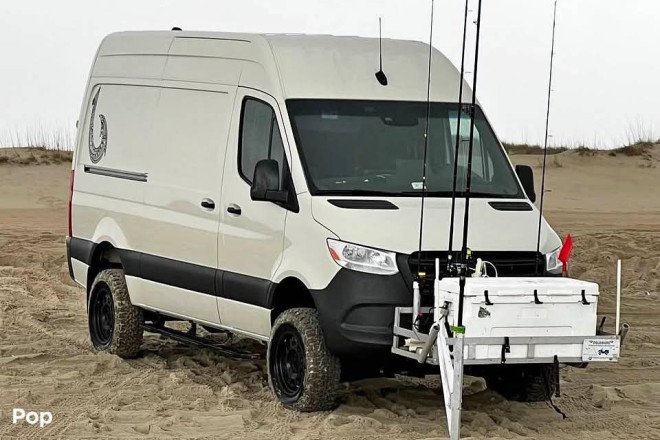 2022 Sprinter 2500 4 X 4