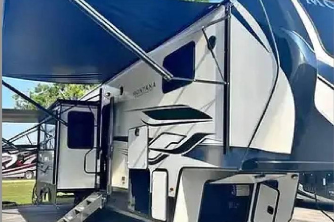 2023 Montana High Country 335BH