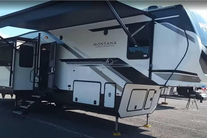 2024 Montana High Country 331RL