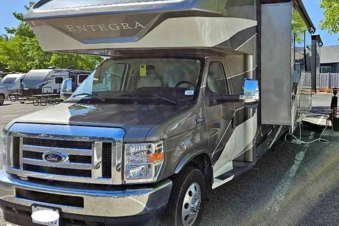 2022 Esteem 29V