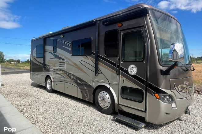 2011 Allegro Breeze 28BR