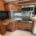 2017 Navigator
