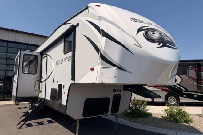 2019 Cherokee 325PACK