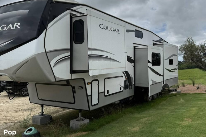 2021 Cougar 368MBI
