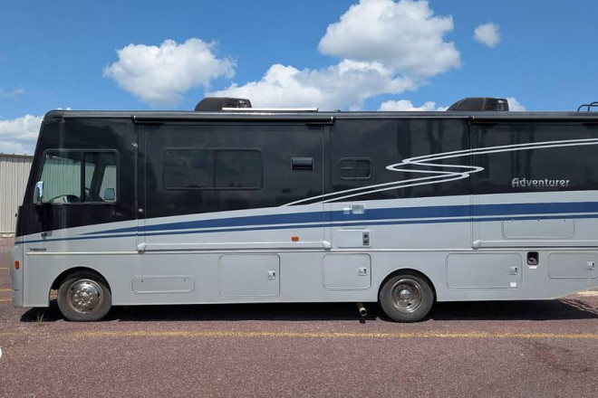 2022 Adventurer 30T