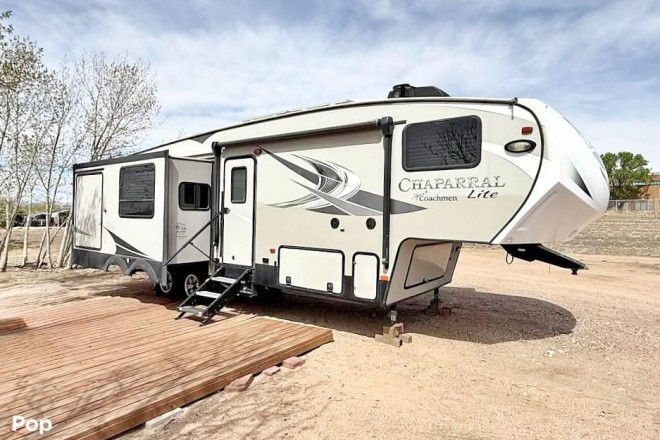 2019 Chaparral Lite 285RLS