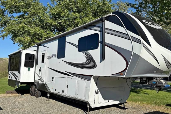 2022 Solitude 378MBS