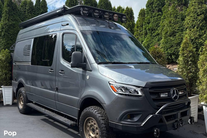 2024 Sprinter M-44E Sprinter 4x4