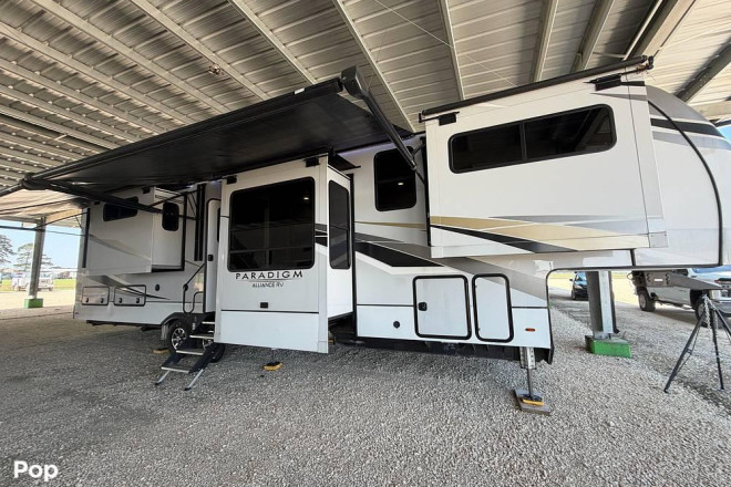2022 Paradigm 385FL