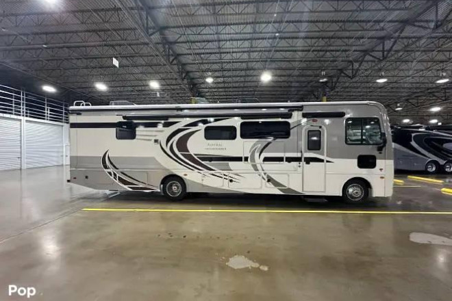 2021 Admiral 35R