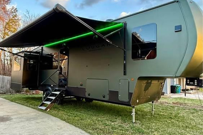 2025 Cougar 320RDS