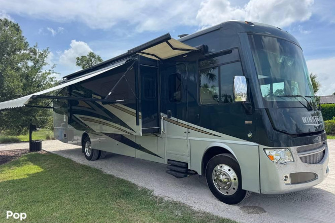 2014 Adventurer 38Q