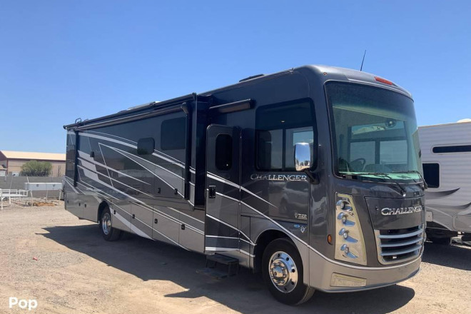 2023 Challenger 37FH